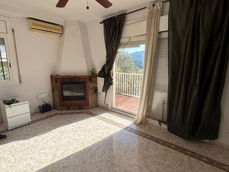 Chalet en venta  en Calle DE LA CREU, Corbera de Llobregat