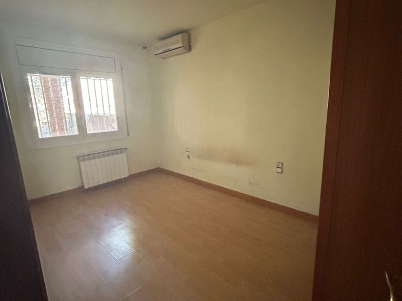 Chalet en venta  en Calle DE LA CREU, Corbera de Llobregat