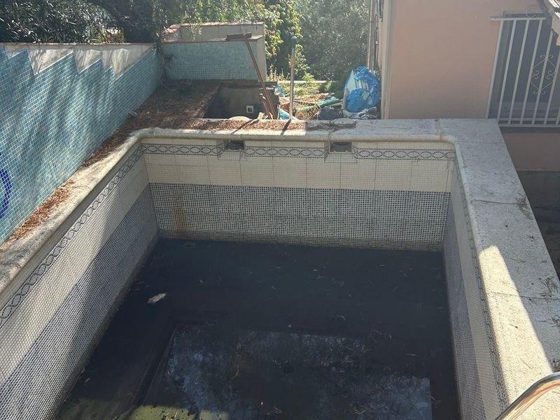 Chalet en venta  en Calle DE LA CREU, Corbera de Llobregat