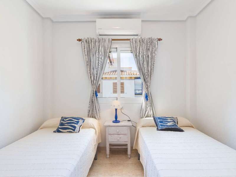 Chalet adosado en venta  en Avenida DESCUBRIMIENTO, Vera