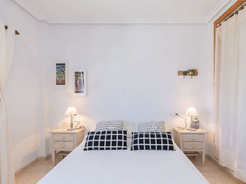 Chalet adosado en venta  en Avenida DESCUBRIMIENTO, Vera