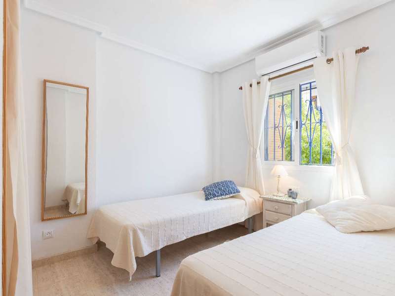 Chalet adosado en venta  en Avenida DESCUBRIMIENTO, Vera