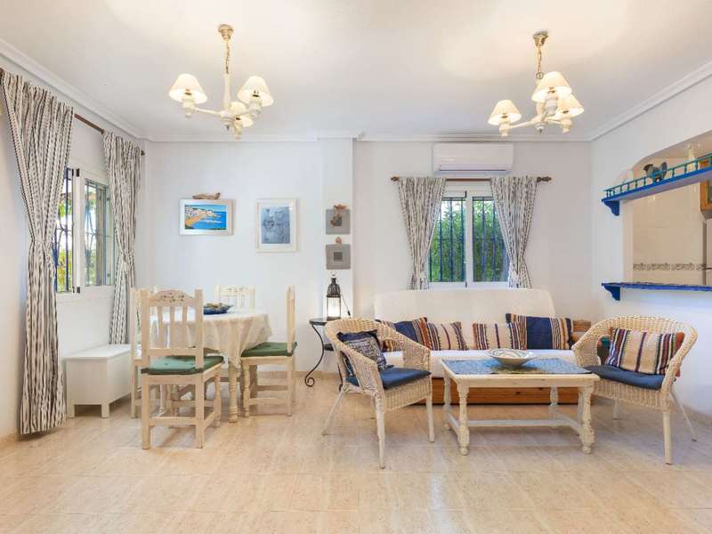 Chalet adosado en venta  en Avenida DESCUBRIMIENTO, Vera