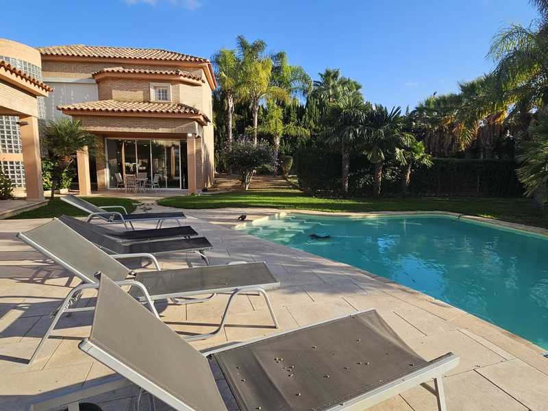 Casa en venta  en Calle Ur Tancat De L´alter, Picassent Casa en venta  en Calle Ur Tancat De L´alter, Picassent
