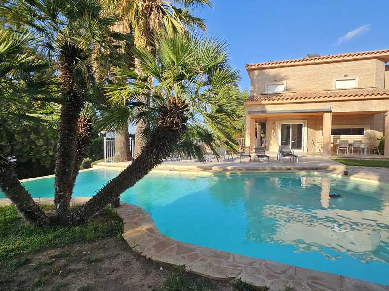 Casa en venta  en Calle Ur Tancat De L´alter, Picassent Casa en venta  en Calle Ur Tancat De L´alter, Picassent