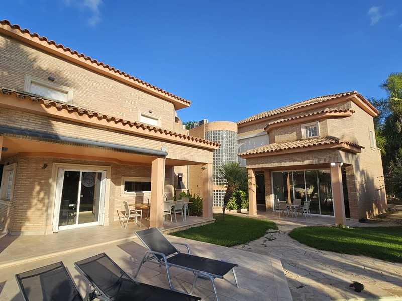 Casa en venta  en Calle Ur Tancat De L´alter, Picassent Casa en venta  en Calle Ur Tancat De L´alter, Picassent