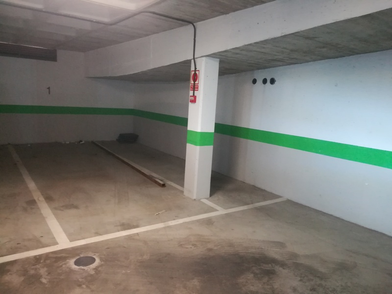 Parking en venta  en Calle DICIEMBRE, Madrid Capital