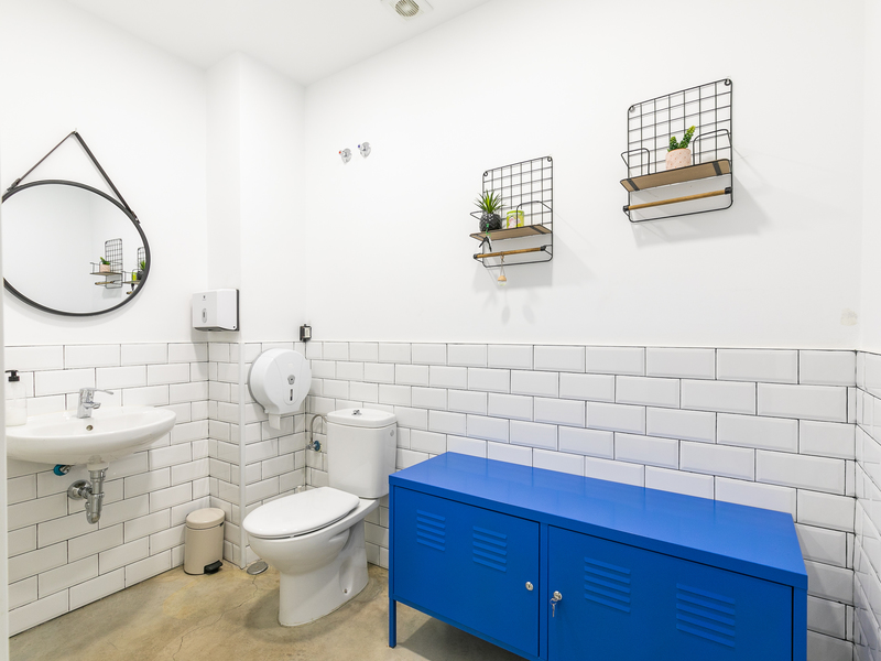 Local en alquiler  en Calle ESTREMERA, Madrid Capital