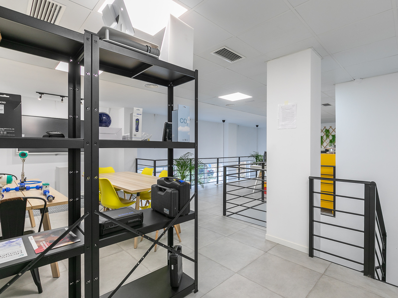 Local en alquiler  en Calle ESTREMERA, Madrid Capital