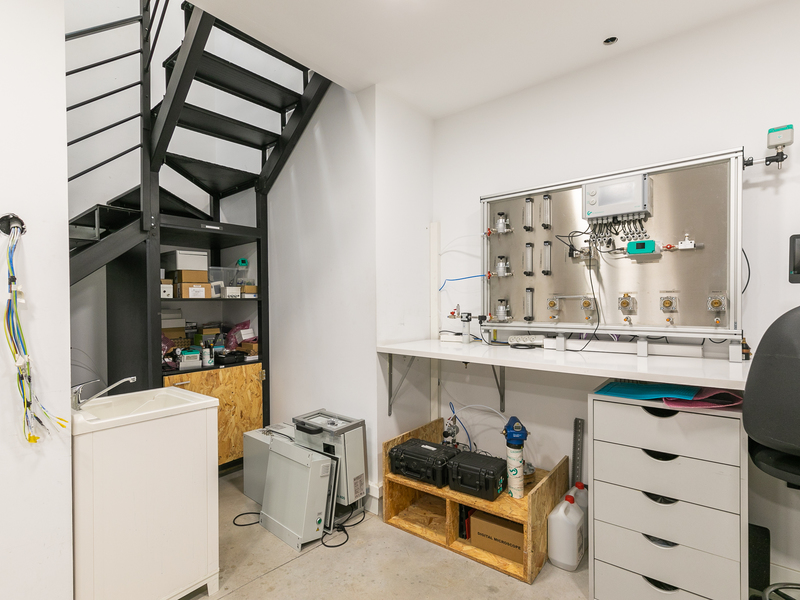 Local en alquiler  en Calle ESTREMERA, Madrid Capital