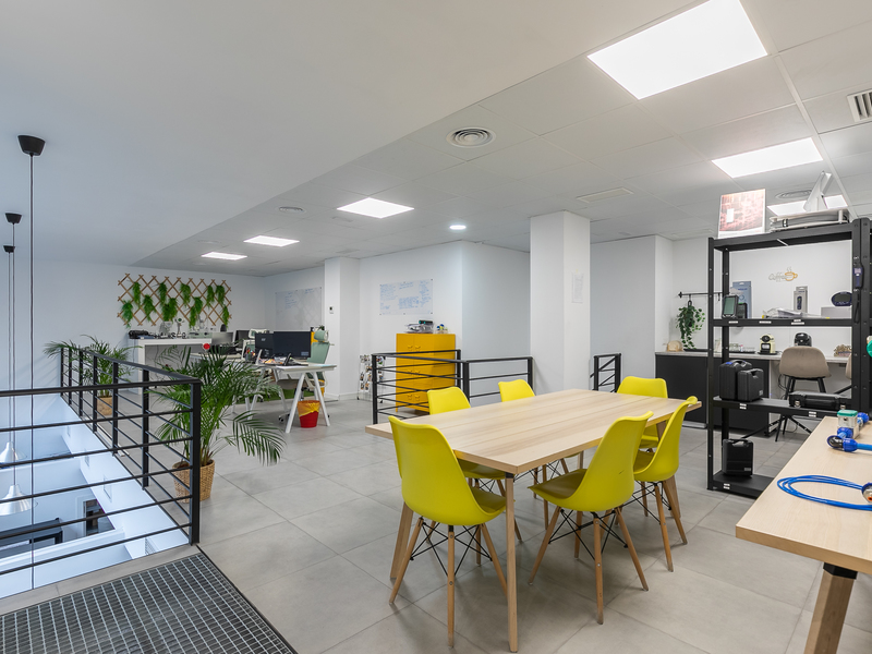 Local en Calle ESTREMERA