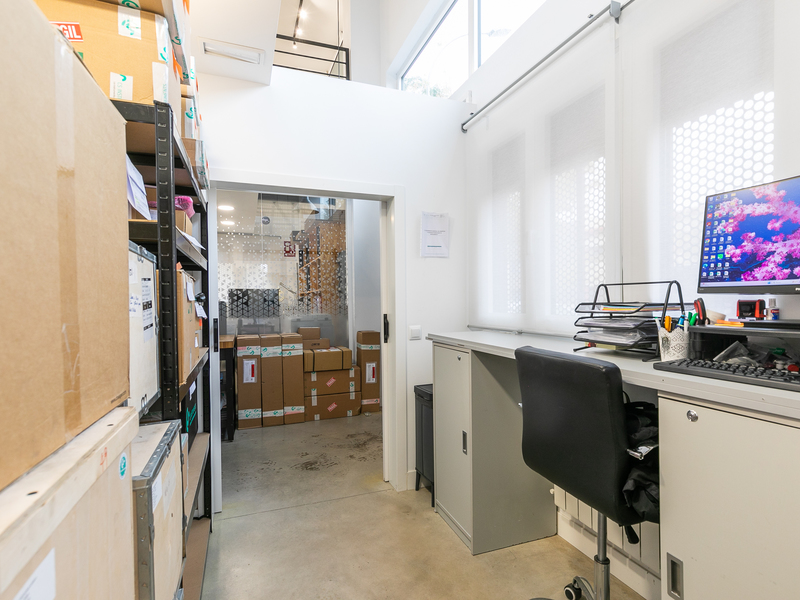 Local en alquiler  en Calle ESTREMERA, Madrid Capital