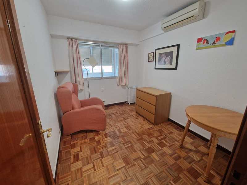 Piso en venta  en Calle Pont de Molins, Madrid Capital