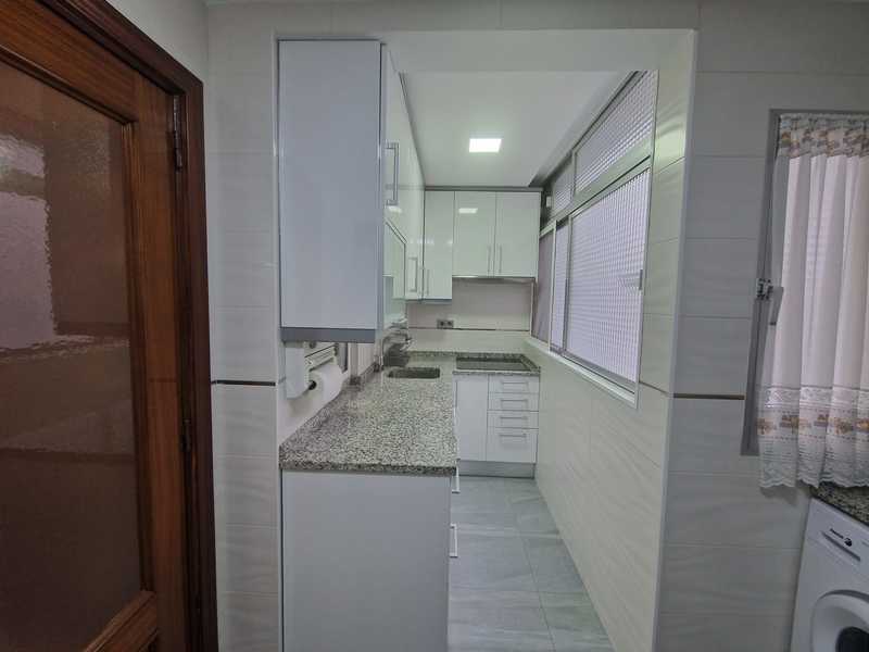 Piso en venta  en Calle Pont de Molins, Madrid Capital