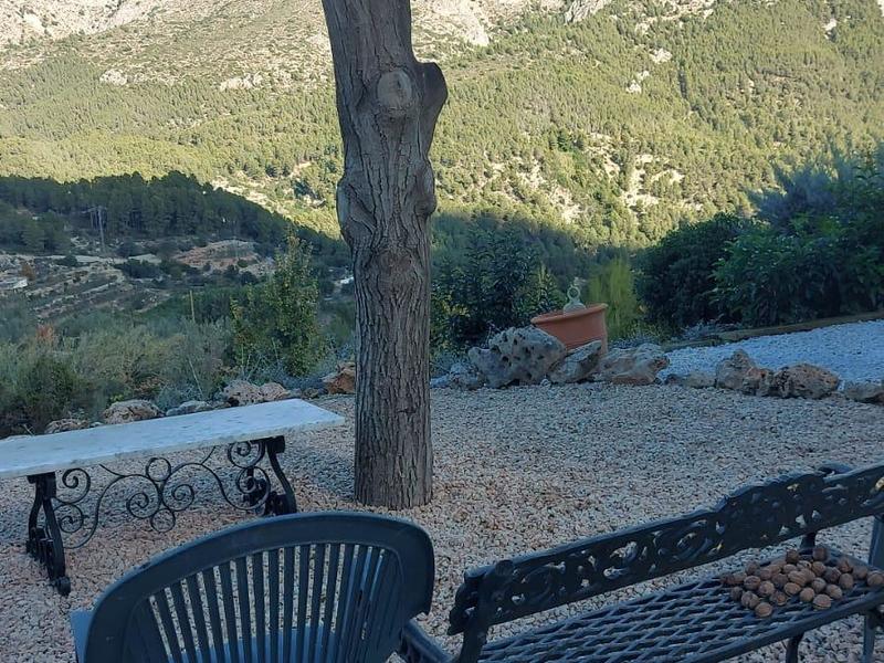 Casa rústica en venta  en  PARTIDA GUADALEST, El Castell de Guadalest