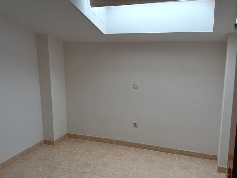 Dúplex en venta  en Calle PALMACES, Azuqueca de Henares