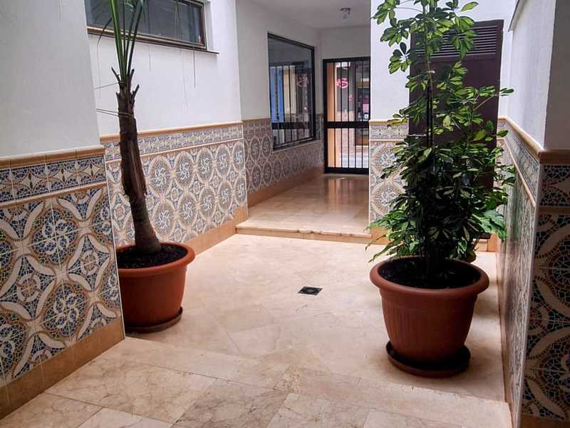 Piso en venta  en Calle MALAGA, Marbella