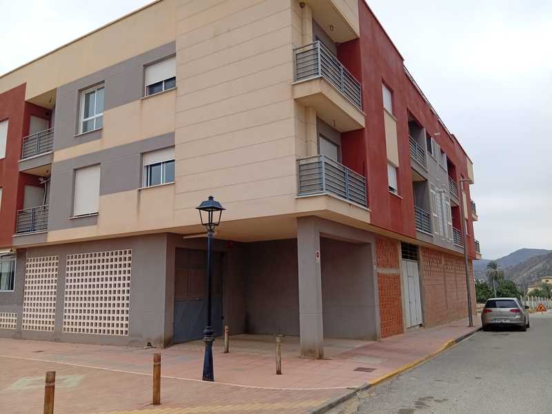Piso en venta  en Calle GUILLERMO SIMONELLI, Zurgena