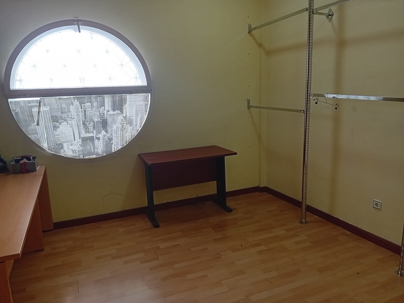 Local - 1ª línea comercial en alquiler  en Calle Venezuela, Coslada