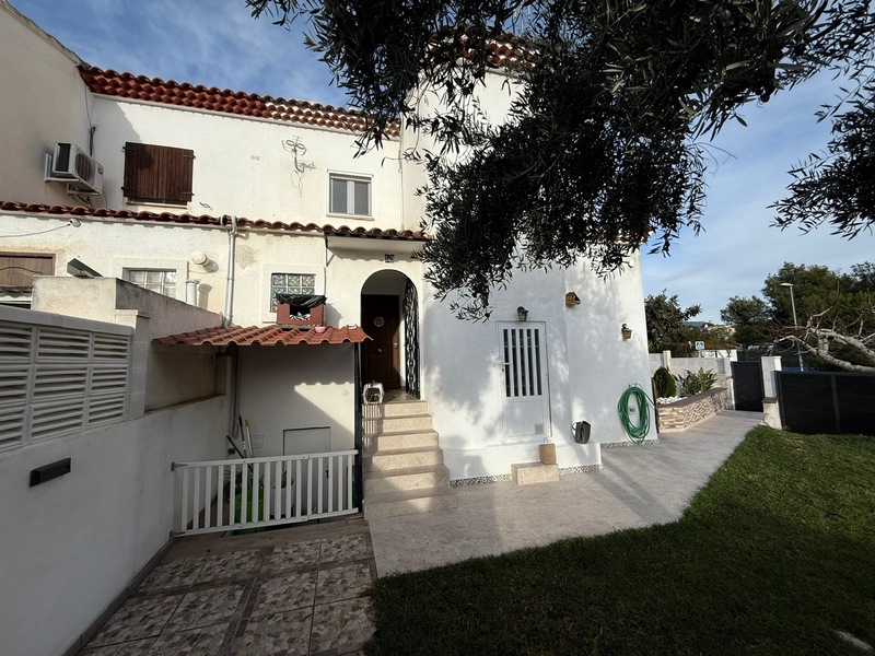 Bungalow en venta  en Calle Pinar de Garaita, La Nucia