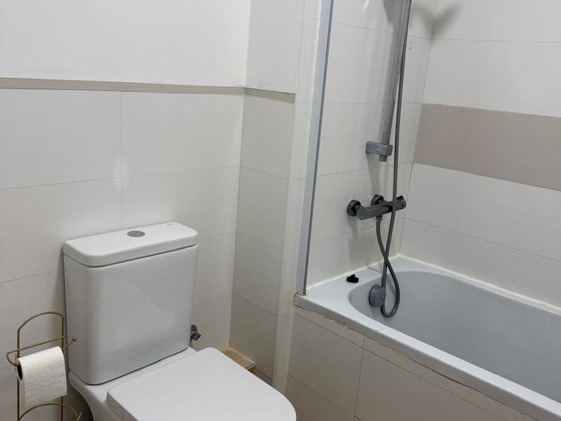 Piso en venta  en Calle Torrefiel, Valencia