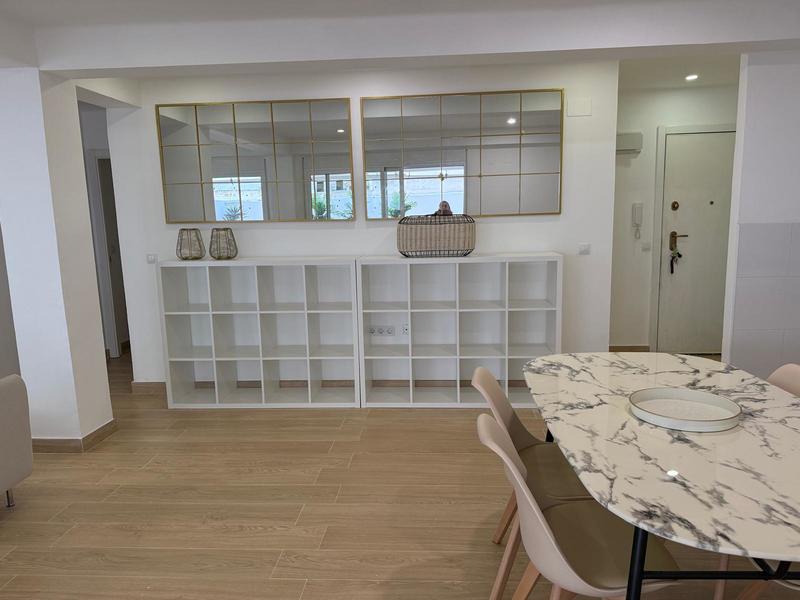 Piso en venta  en Calle Torrefiel, Valencia