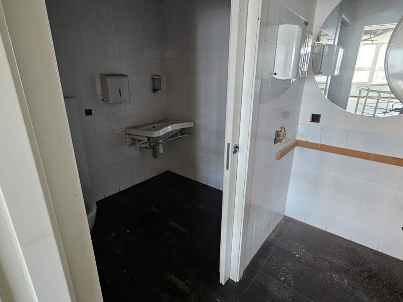 Local en venta  en Avenida OJOS NEGROS, Sagunto / Sagunt