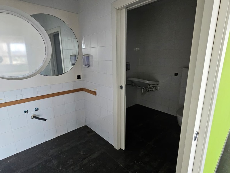 Local en venta  en Avenida OJOS NEGROS, Sagunto / Sagunt