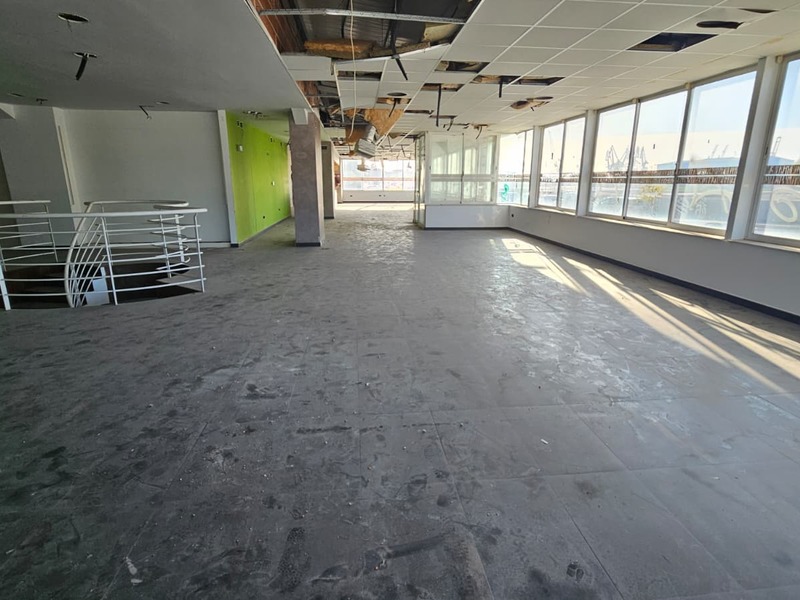 Local en venta  en Avenida OJOS NEGROS, Sagunto / Sagunt