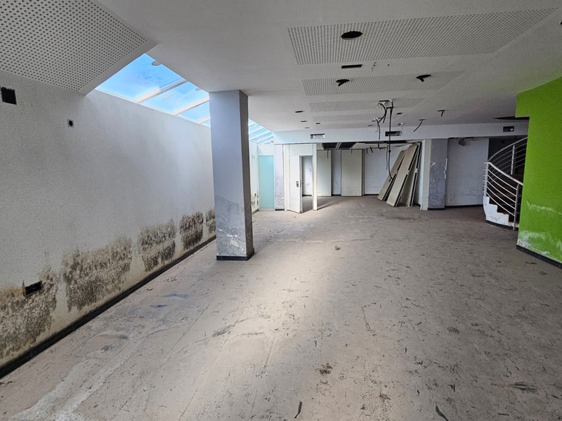 Local en venta  en Avenida OJOS NEGROS, Sagunto / Sagunt