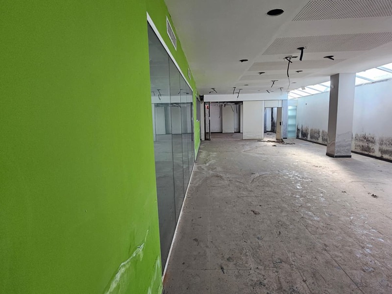 Local en venta  en Avenida OJOS NEGROS, Sagunto / Sagunt