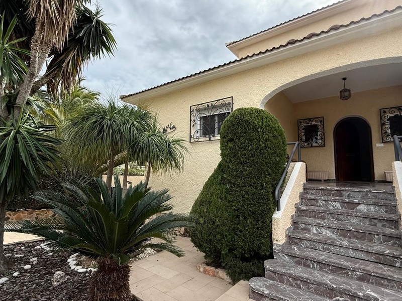 Unifamiliar en venta  en Coblanca, Benidorm