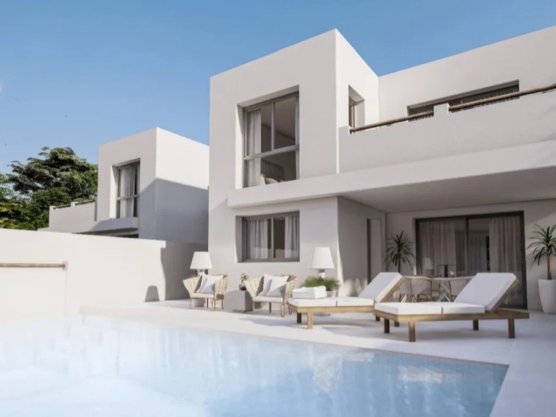 Chalet adosado en venta  en L'Alfàs del Pi