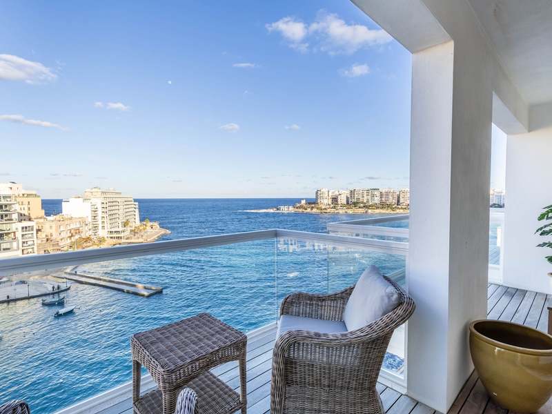Penthouse for sale in St. Julian's - €3,200,000 - 415m²