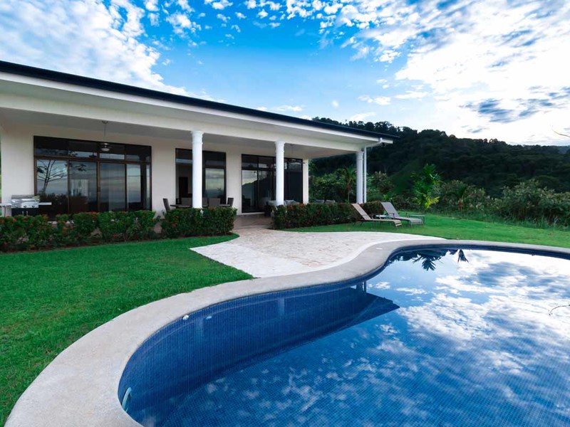 2 bed Home For Sale in Quepos,  - 1