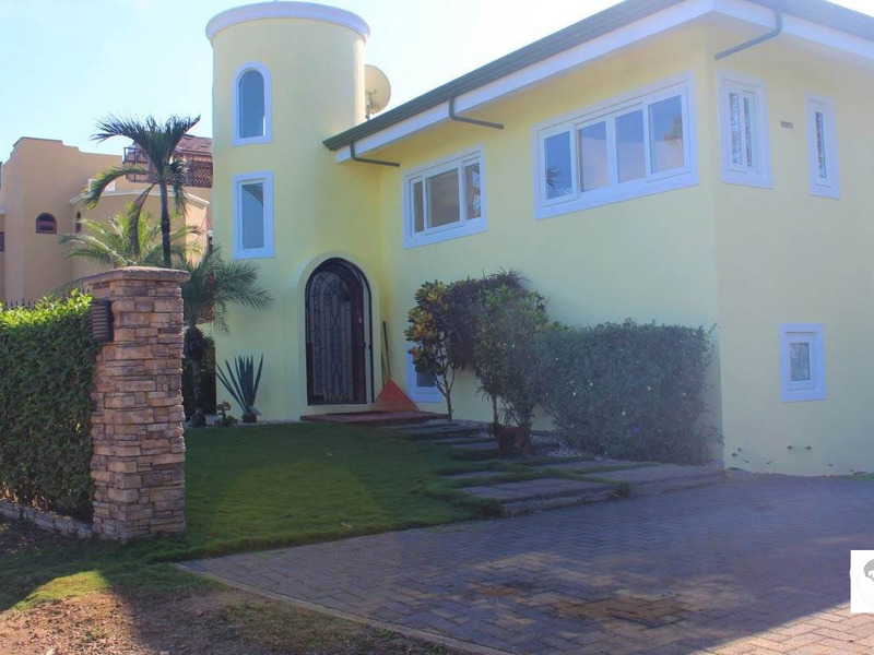 4 bed Home For Sale in Jaco,  - 1