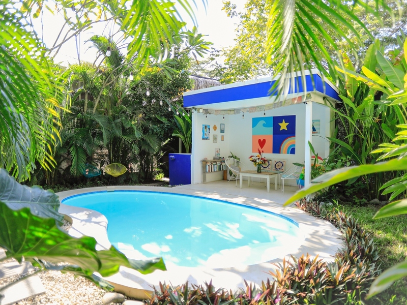 8 bed Hotel For Sale in , 