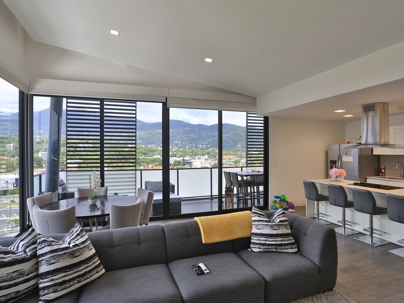 2 bed Condo For Sale in , 