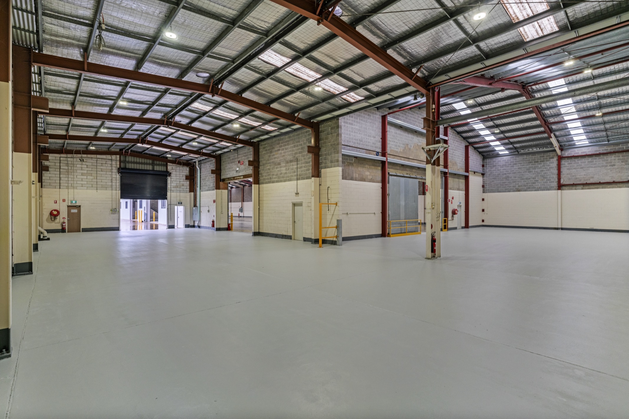 Freestanding office / warehouse facility Commercial Property Group