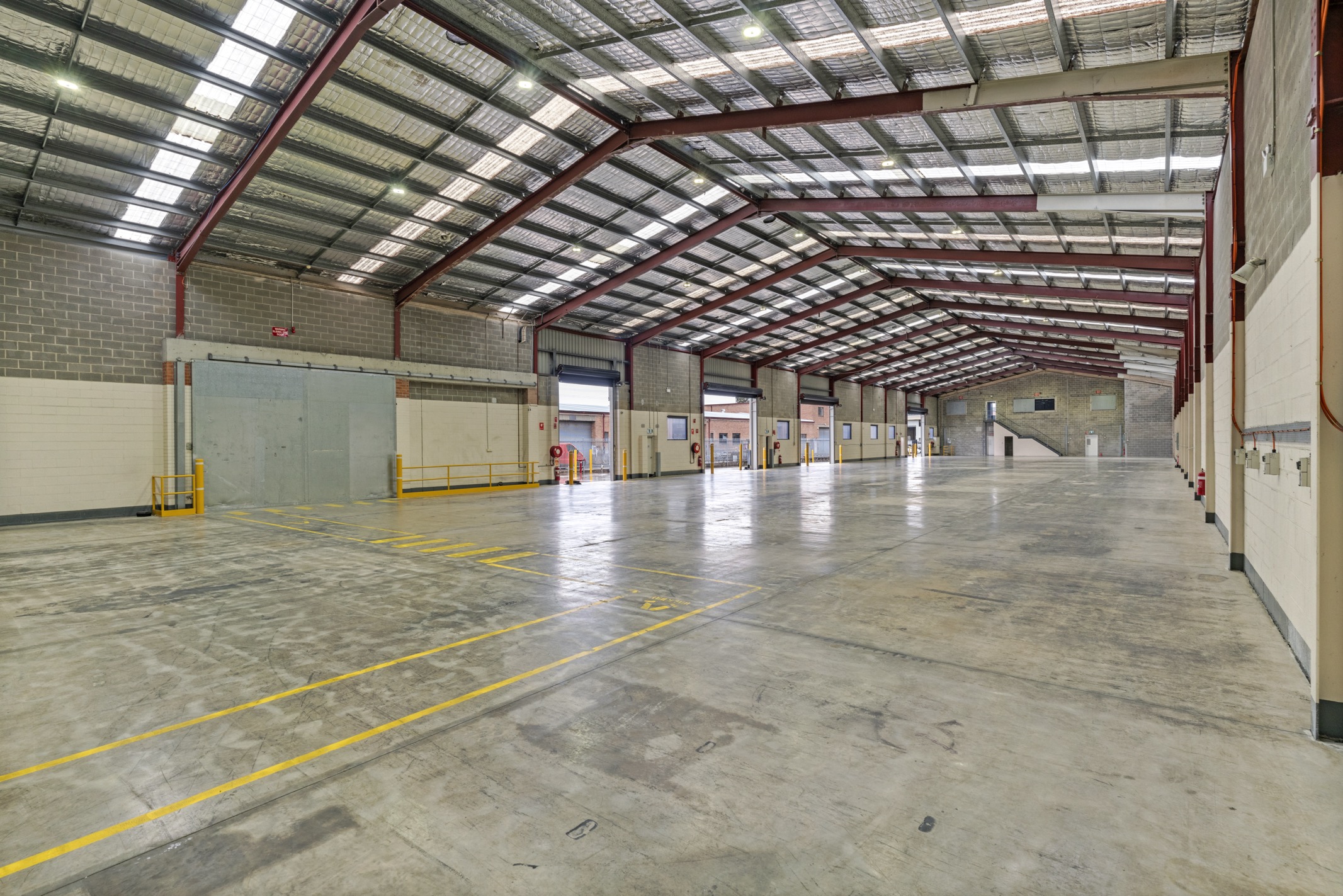 Freestanding office / warehouse facility Commercial Property Group