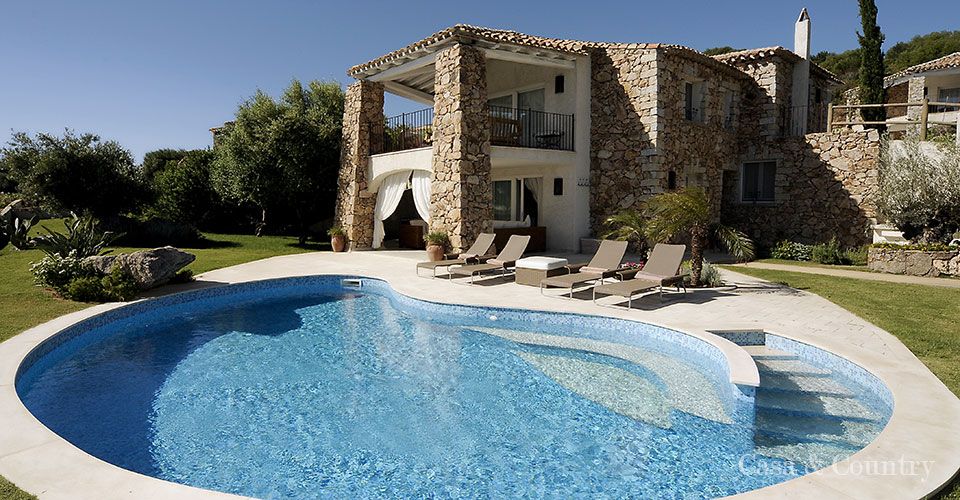 panoramic villa for sale in sardinia with pool