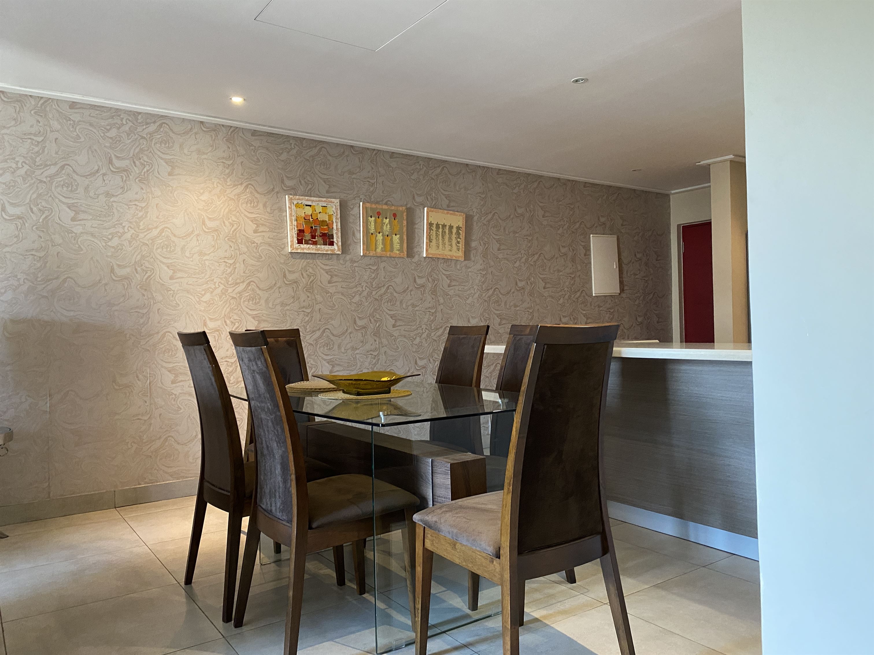Cliffside Apartment, Airport Residential