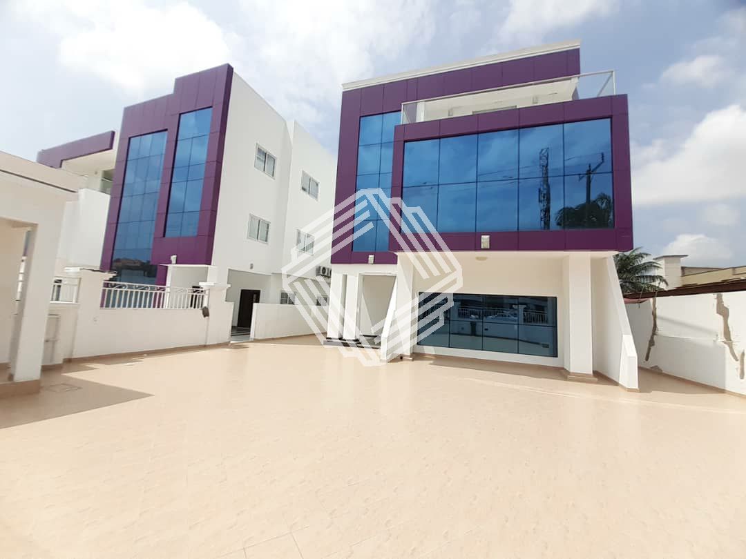 Cliffside Apartment, Airport Residential