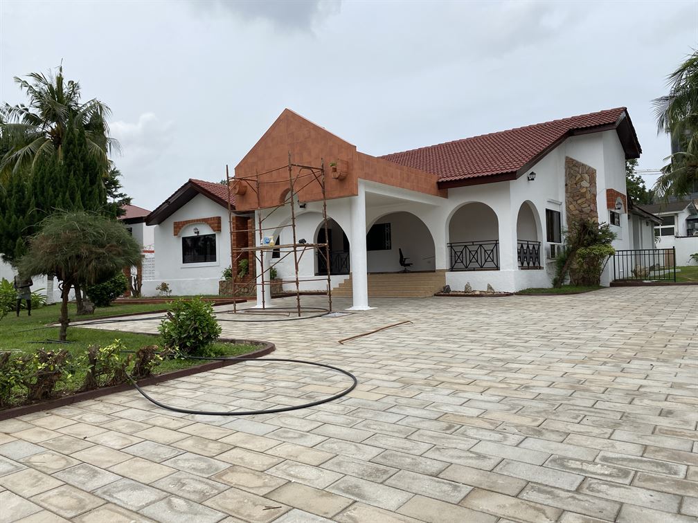 The Hamlet - main view