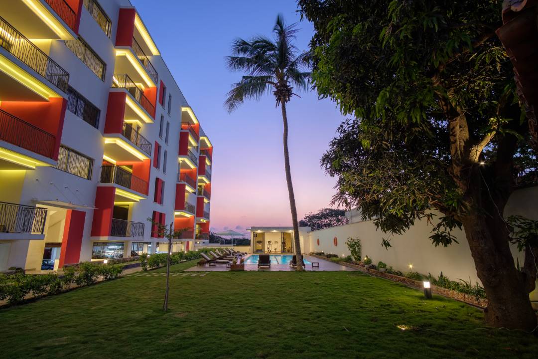 Cliffside Apartment, Airport Residential