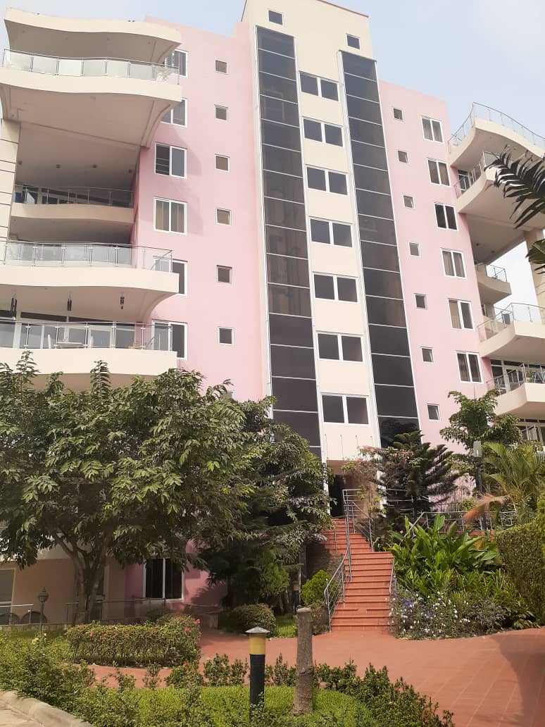 Cliffside Apartment, Airport Residential