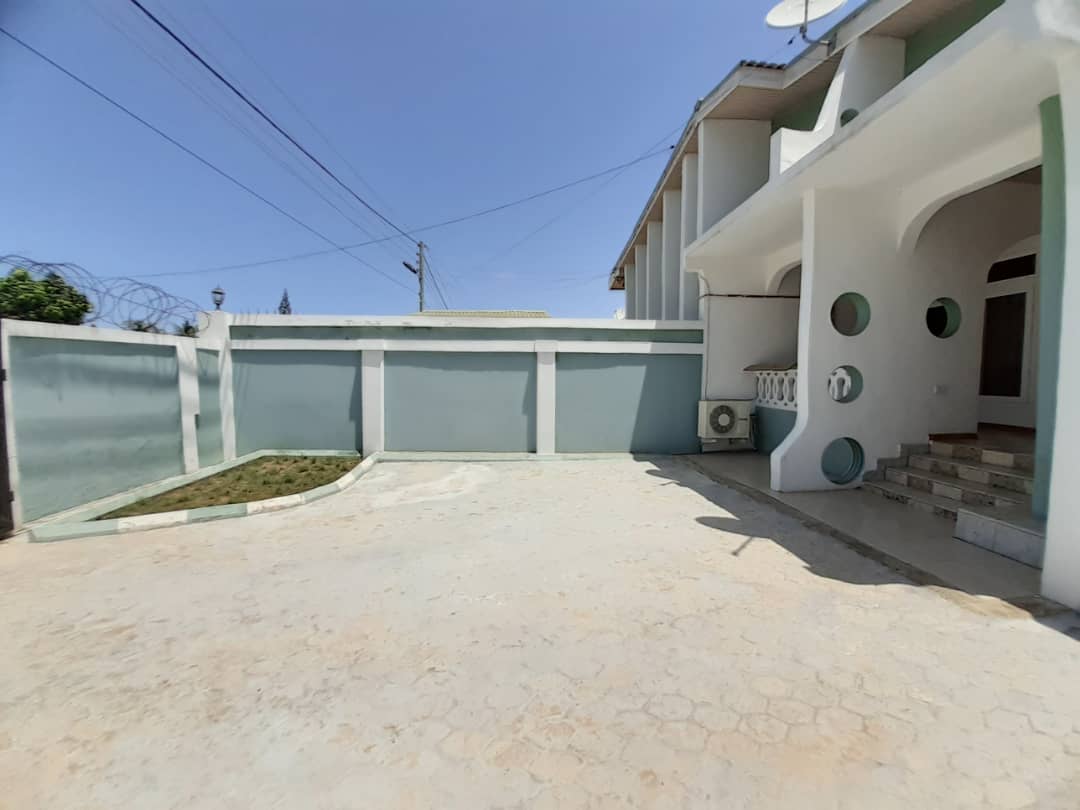 The Hamlet - main view