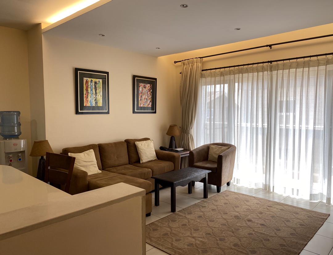 Cliffside Apartment, Airport Residential