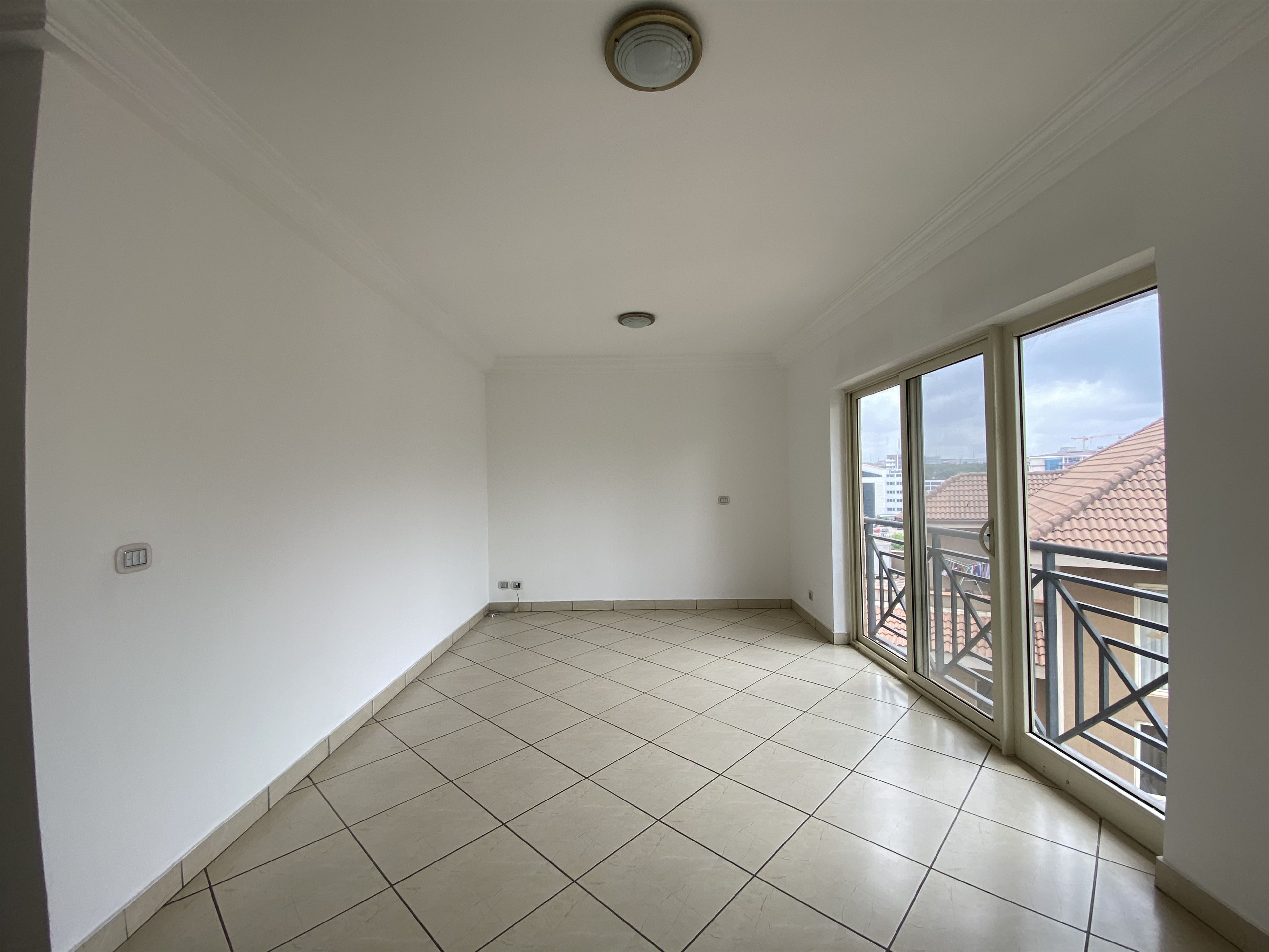 Cliffside Apartment, Airport Residential