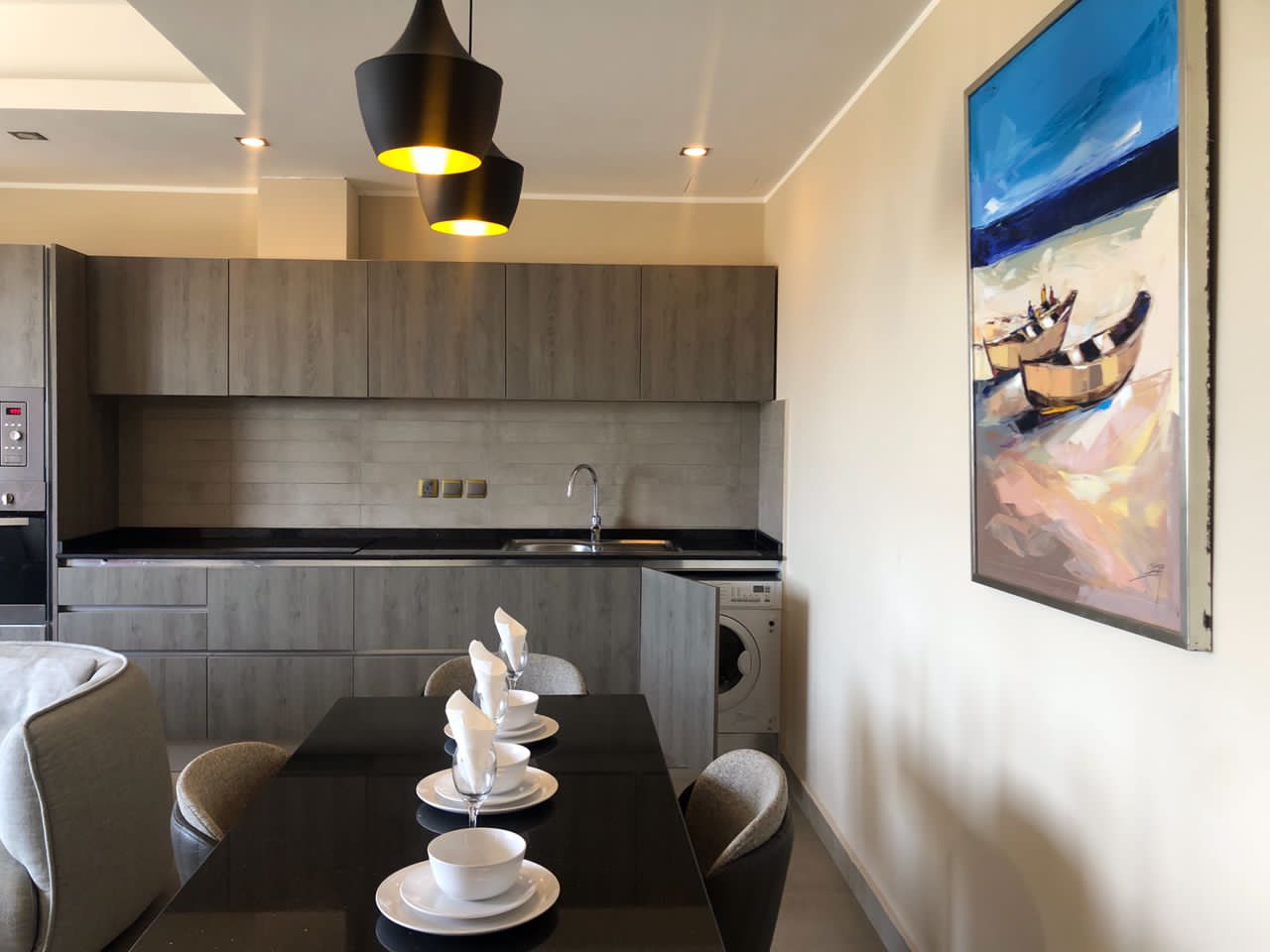 Cliffside Apartment, Airport Residential
